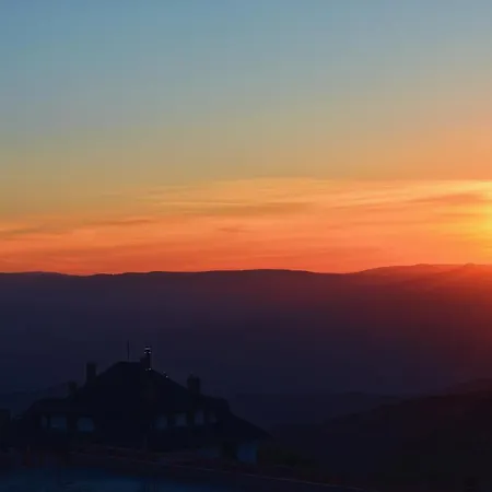 Lola Milmari & Hill Apartamento *